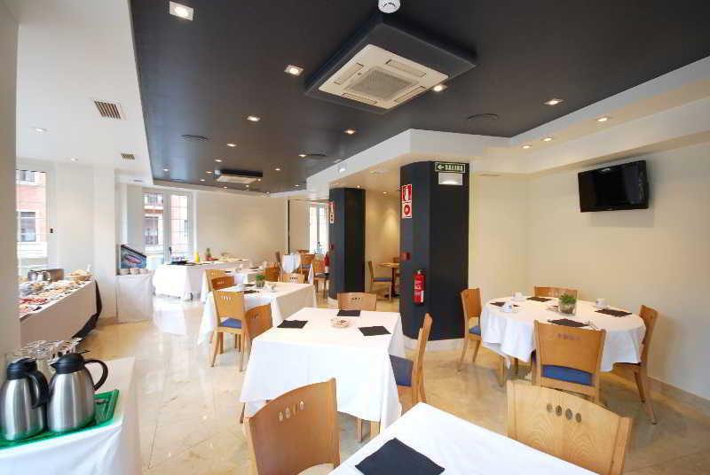 Hotel Avenida Пампона Екстериор снимка